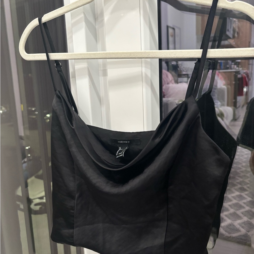 Forever 21 Black Fitted Crop Camisole